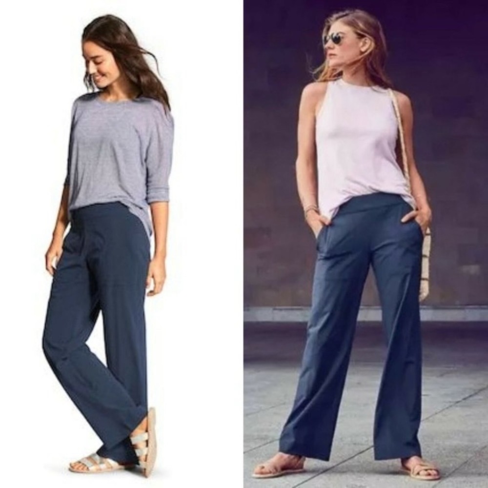 Athleta Chelsea Wide Leg pant in Navy size 12 DISCOUNT SHIP